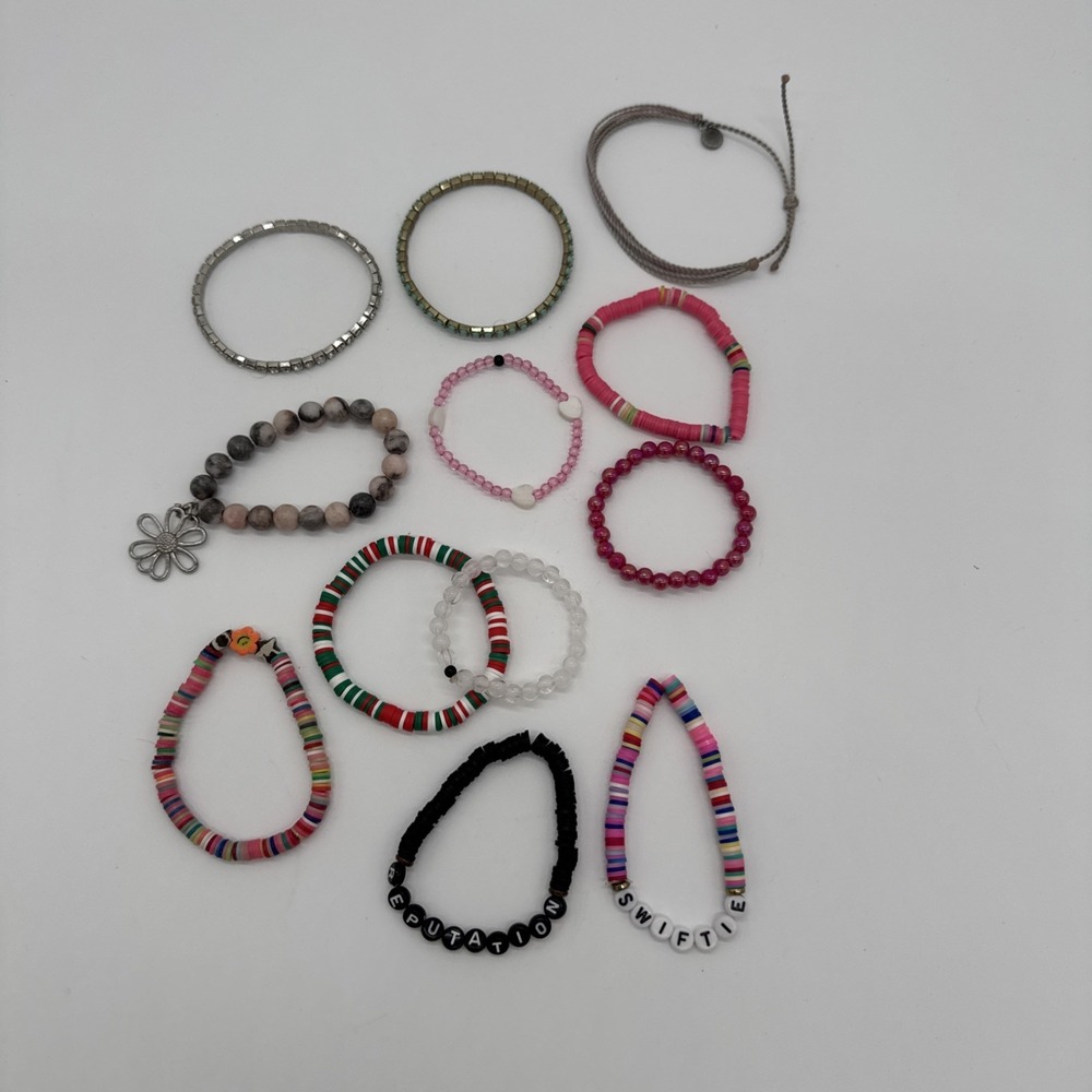 Teen Girl Bracelet‎ Lot Swiftie